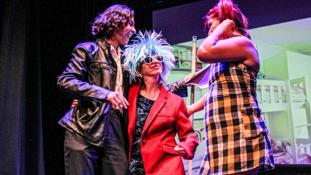 Barajando el destino, una historia donde el teatro, la música y la inclusión se unen en el escenario