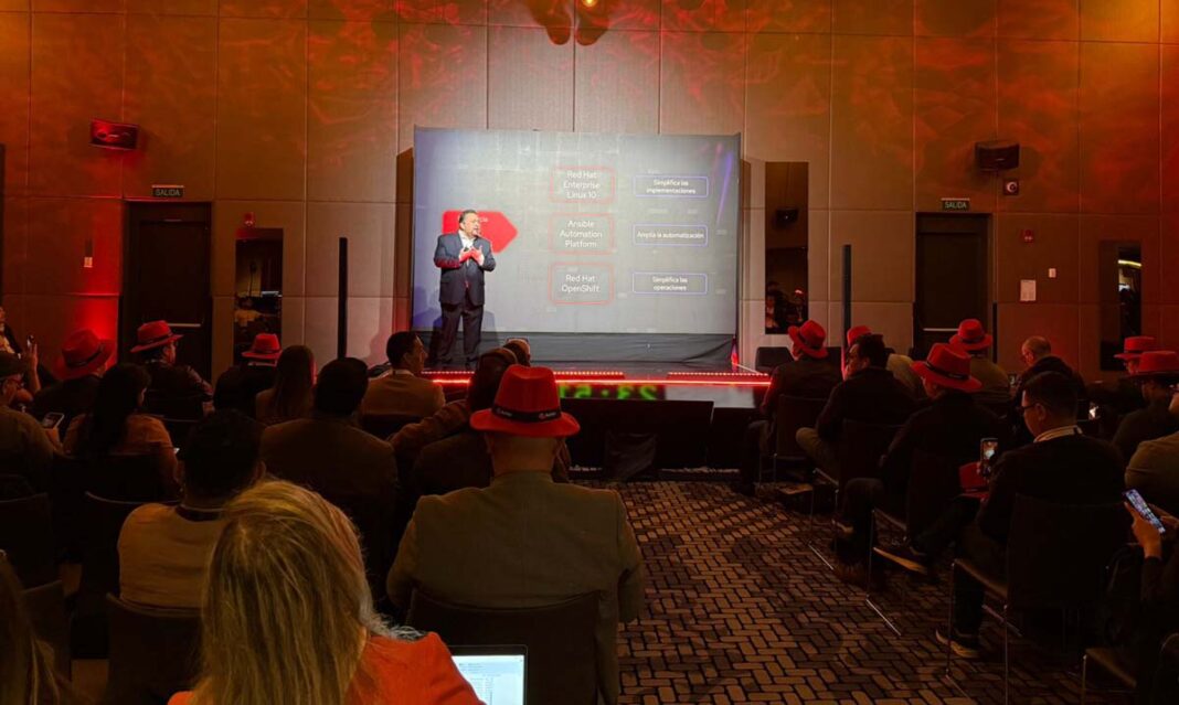 Red Hat Summit: Connect Colombia 2025 – La revolución de la Inteligencia Artificial híbrida y abierta ya está aquí