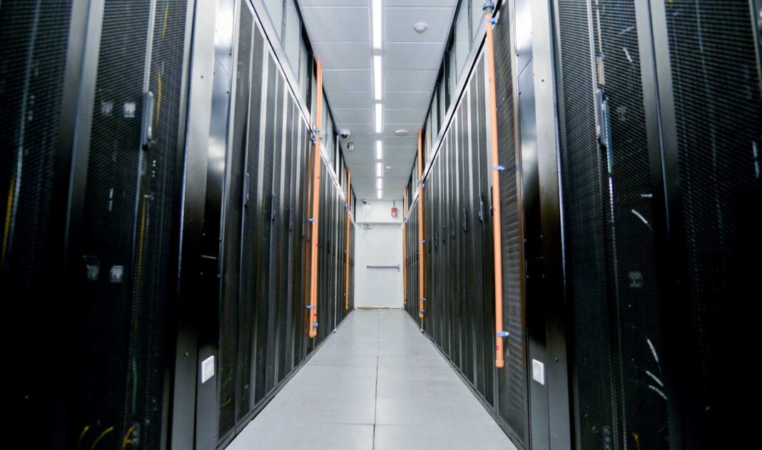 Con 10 cables submarinos, Colombia se posiciona como puerta de entrada digital a Sudamérica, pero requiere incentivos, energía y talento