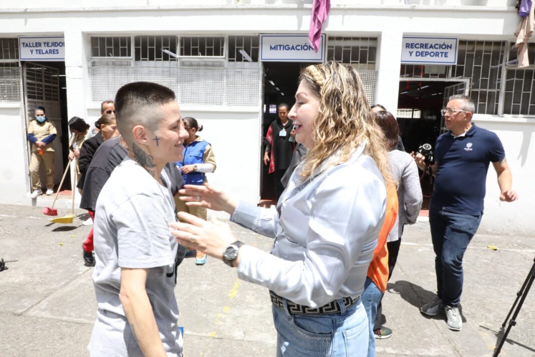 Desde prisión, población carcelaria puede adelantar trámites notariales