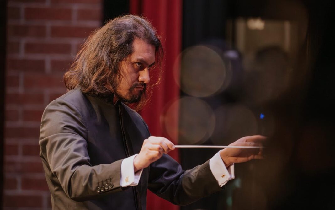 Nuevo Concurso Internacional de Dirección Prepara a Jóvenes Maestros para Liderar el Futuro de las Artes Escénicas