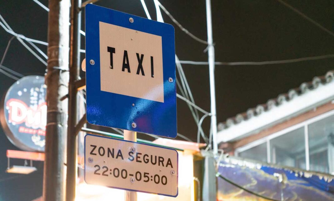 Alcalde Carlos Fernando Galán inspecciona Zona Segura de Taxis en Modelia