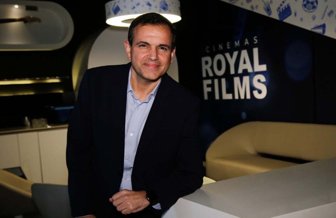 Vive lo mejor del mundial en cinemas Royal Films como si estuvieras en la tribuna del estadio.