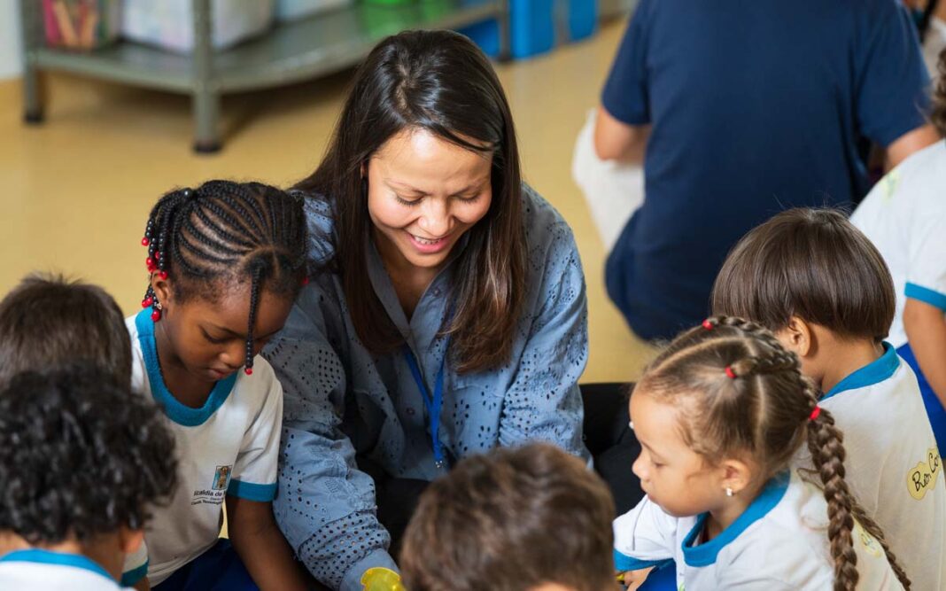 Creciendo Juntos: la apuesta que transforma la vida de miles de familias en Medellín