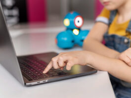 La IA conquista el interés de los niños y plantea nuevos retos para su seguridad digital: Kaspersky