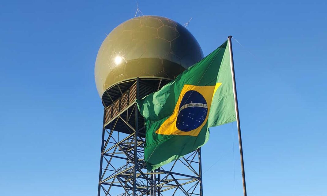 Thales multiplica por diez su capacidad de producción de radares en Brasil para respaldar la gestión del tránsito aéreo