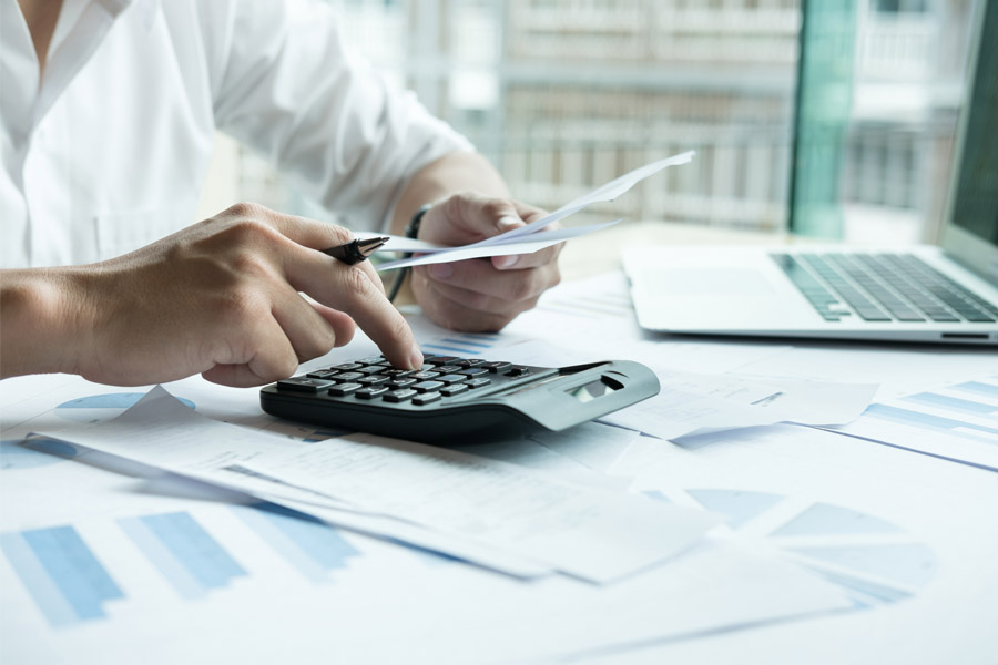 La declaración de renta se muda a la banca digital: certificados automáticos y pagos desde apps simplifican la vida del contribuyente