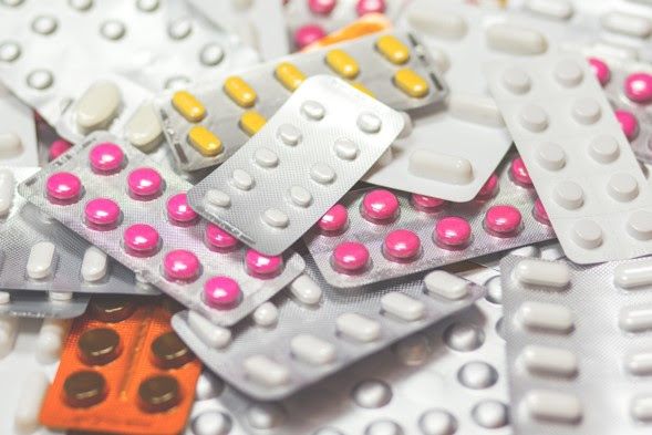 Cada medicamento vencido o sin terminar en la caneca equivocada es un riesgo que Colombia ya no debería correr