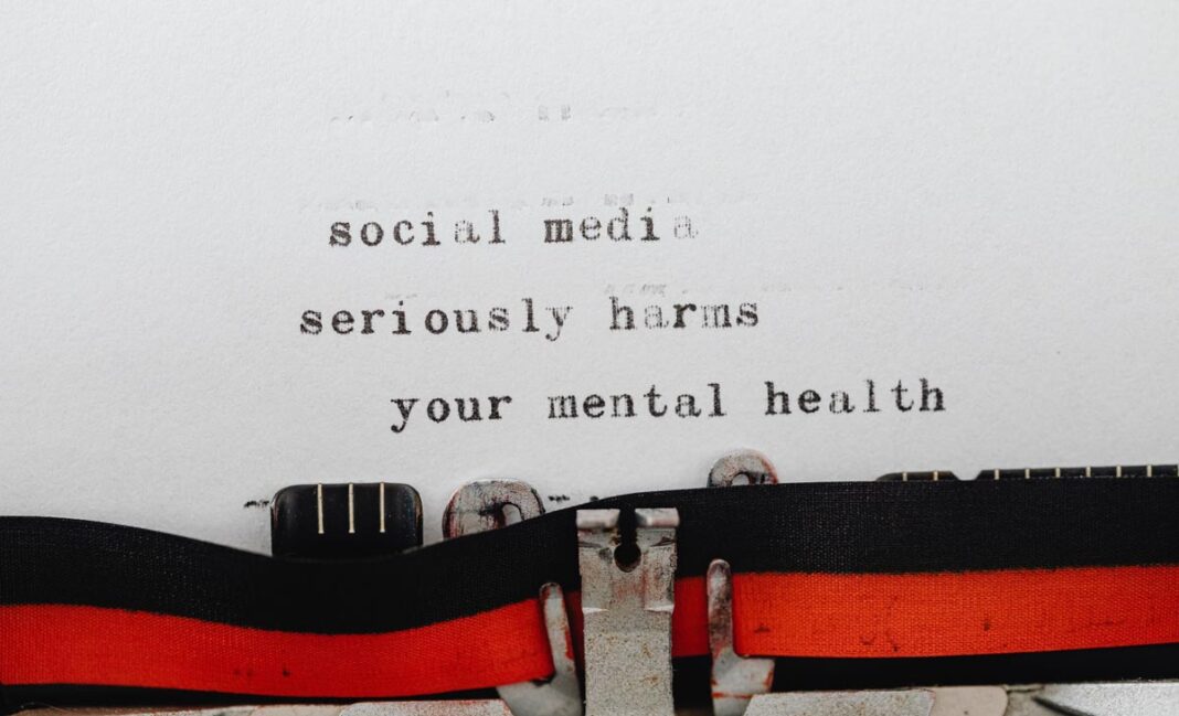 La hiperconectividad pasa factura a la salud mental: cómo protegerla de la sobreexposición a noticias y redes sociales