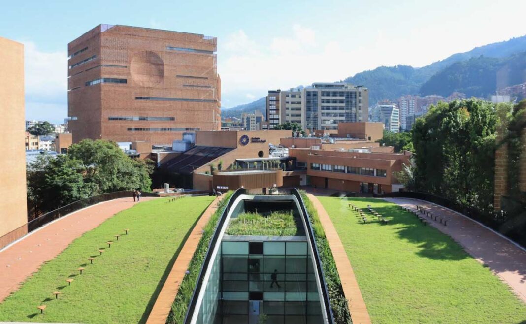 Fundación Santa Fe de Bogotá es reconocida como el mejor hospital de Colombia por el Ranking de IntelLat