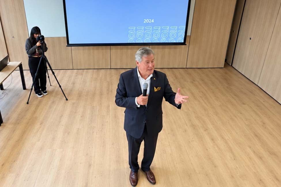 Gunter Pauli llega a Colombia para hablar de innovación y economía azul