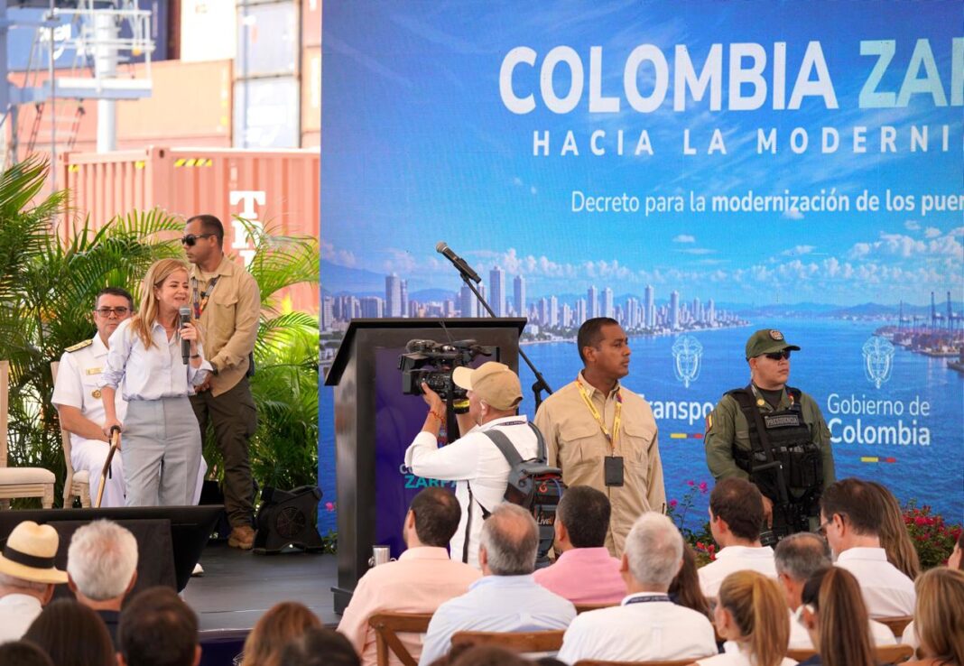 Gobierno nacional presenta decreto para impulsar inversiones y modernizar los puertos de Colombia