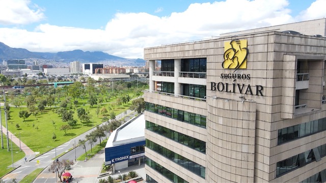 Seguros Bolívar reafirma la confianza del mercado con una calificación internacional que reconoce su solidez financiera